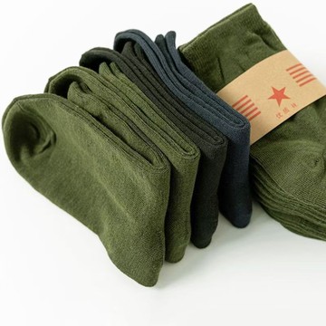 台灣出貨-軍訓勞保工地軍綠襪子男款長筒耐穿四季防臭中筒襪中老年保暖襪子