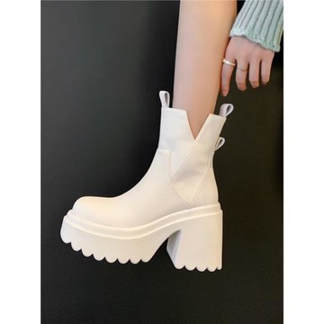 10cm超高跟粗跟厚底馬丁靴女真皮防水臺側拉鏈加絨V口短靴英倫風