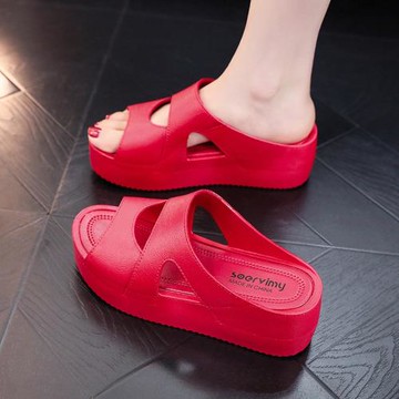拖鞋女夏季外穿時尚增高涼拖居家防滑外出松糕厚底一字坡跟涼拖鞋
