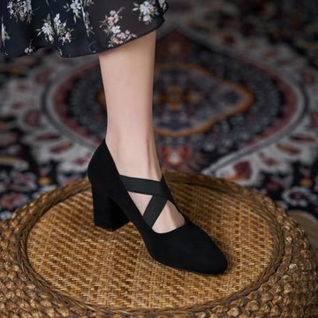 香港大碼高跟鞋女2025春季新款粗跟方頭淺口氣質復古單鞋瑪麗珍鞋