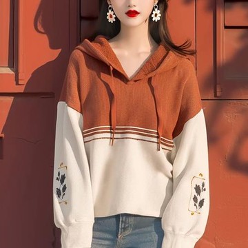 【LANNI 藍尼】★撞色印花連帽上衣(上衣/女裝/連帽/休閒/百搭/通勤)