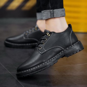 春季男鞋廚師鞋男防水防滑防油廚房鞋上班工作休閑皮鞋全黑工裝鞋