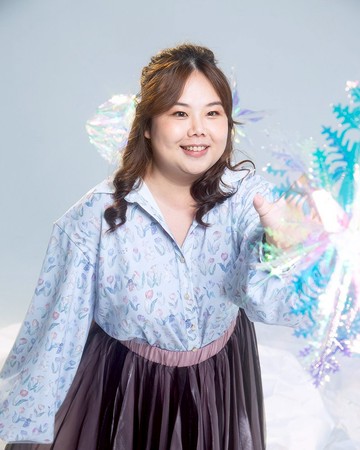 【波麗印花】自帶柔焦感 透紗燈籠長袖 印花襯衫 鬱金香兔兔藍