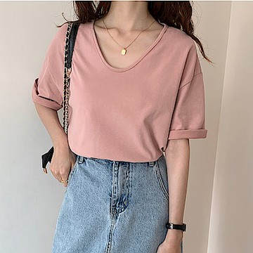 La Belleza大U領絲光棉側開叉長版寬鬆T恤