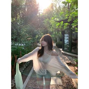 小眾簡約性感辣妹長袖斜肩罩衫遮肚顯瘦溫泉泳裝女防曬衣服女夏季辣妹泳衣罩衫寬鬆防紫外線冰絲薄款長袖