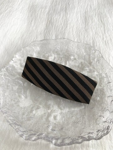 【日本直送 名牌中古包】FENDI 芬迪 樹脂髮夾 棕色 黑色 髮夾 vintage 古董