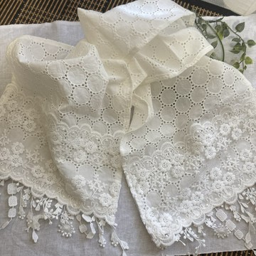 ☆手作披肩 白色棉質 圓形蕾絲刺繡 花朵刺繡 蕾絲流蘇