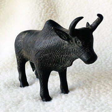 台灣 早期水牛銅座擺飾│樸實敦厚  堅毅雄渾