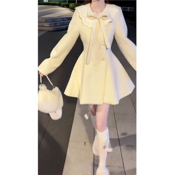 2024秋冬季新款富家千金雙排扣蝴蝶結收腰顯瘦花邊拼接加厚外套女