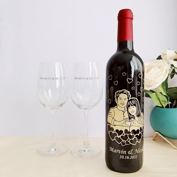 客製化 |紀念日禮物套裝—情侣寫實人像紅酒|雕刻