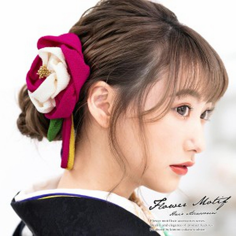 成人式 髪飾り 成人式の髪飾り つまみ細工 2点セット 赤紫色 ピンクマゼンタ 白 オフホワイト 牡丹 梅 花 フラワー 縮緬 ちりめん コーム 通販 Lineポイント最大1 0 Get Lineショッピング