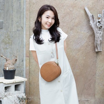 【24hr快速出貨】真皮圓形大容量斜背包-234030兩色