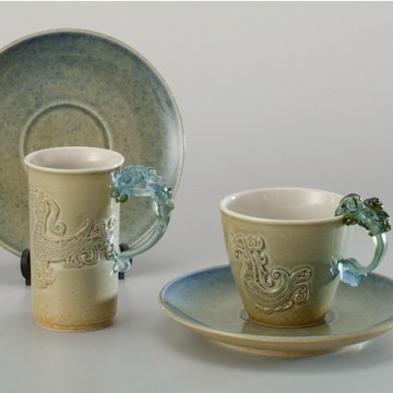 【存仁堂】琉璃耳對杯｜青瓷藍點圖騰對杯