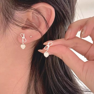 [Relise] （台灣現貨）A0475$ 通體純銀 s925純銀 蝴蝶結貝殼愛心耳環 愛心耳環 純銀耳環 純銀