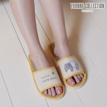 YVONNE 以旺傢飾 馬來貘藺草室內拖鞋（M/L）-象牙白