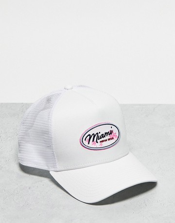 New Era Miami trucker in white