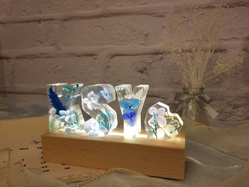 【藍白】客製保鮮花字母小夜燈 畢業 開張 情人禮物 字母燈