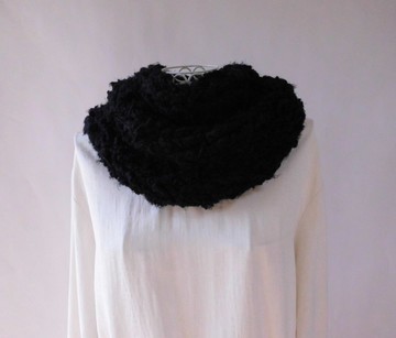 蓬鬆圍脖 萬聖節之夜 黑色 美麗諾羊毛 羊駝毛 馬海毛