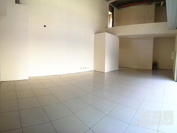 喜來登商圈｜青禾大面寬店面附雙平車｜新竹縣竹北市嘉興路