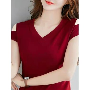 2025新款露肩上衣女修身顯瘦大碼夏裝V領短袖純棉T恤衫性感潮純色