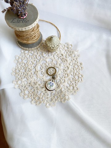 【芳小姐手作】唯美手作 迷你小巧可愛刺繡繡框鑰匙圈吊飾