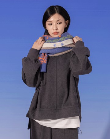 滑雪小人燈籠袖繭型上衣(兩色)