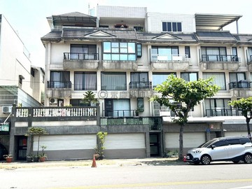 鳳頂商圈臨路雙車庫別墅｜高雄市鳳山區保生路