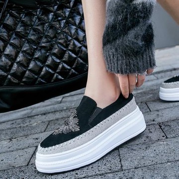 真皮厚底單鞋女中跟一腳蹬樂福鞋水鉆串珠松糕懶人鞋大碼休閑鞋41