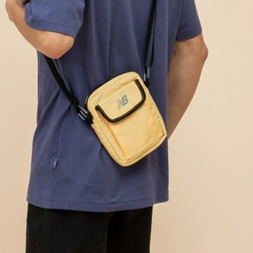 New Balance 側背包/斜背包/小包/運動小包 LAB51526CEE  13.5 x 4 x 17.5cm  1個  黃色