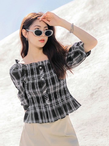 2WAY!時髦格紋鬆緊方領平口荷葉短版上衣
