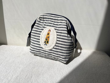 1000枚女子展-手刺繡手工衍縫支架拉鍊包-條