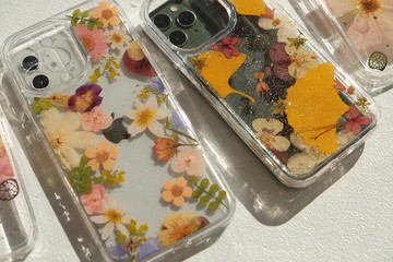 現貨特惠 / iPhone15 押花手機殼 防摔 壓花 手作 保護殼 樹脂