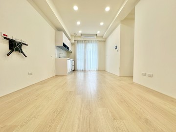 狂)四月泊樂~4年屋~無印風大三房~休旅車位｜台中市北屯區景賢路