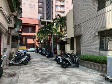 亞灣輕軌光榮碼頭站流行音樂中心美寓｜高雄市苓雅區永平路