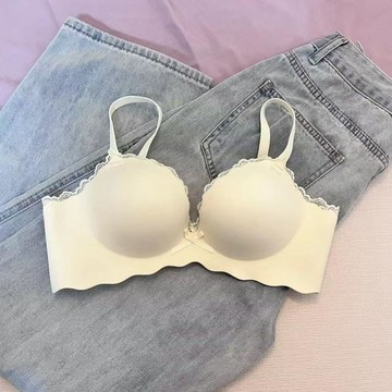 9271 人喜愛收藏💖上薄下厚聚攏純欲小胸顯大光面無痕內衣女收副乳舒適加厚文胸夏U8DK