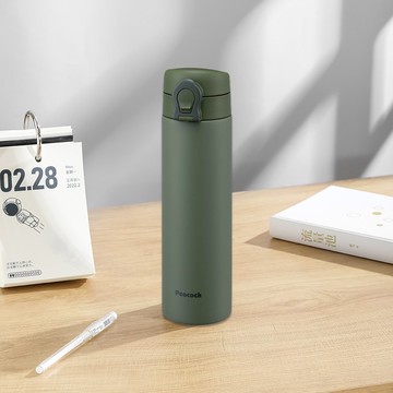 【孔雀Peacock】600ML 不鏽鋼保冷保溫杯 可拆洗上蓋 鎖扣式-軍綠