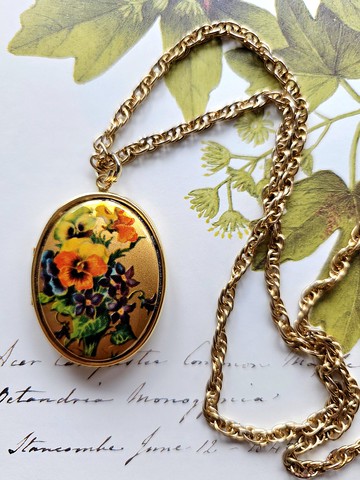 復古金優雅花卉LOCKET螺旋項鍊/長鍊/vintage美國西洋古董飾品