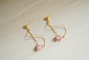 【花溫】鈴花旋影。粉紅。耳針/耳夾