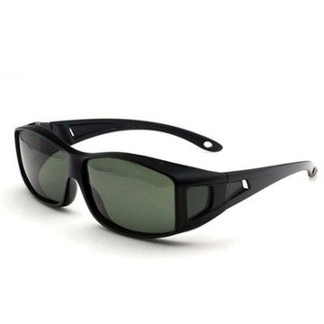 可包覆近視眼鏡於內的日夜兩用偏光夜視墨鏡