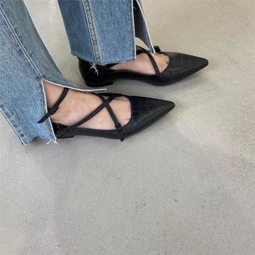 早春新款|_巴黎廓形復古尖頭交叉帶時髦小單鞋涼鞋女