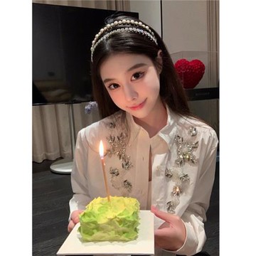 法式富家千金貴氣名媛重工閃鉆白色襯衫女設計感2024秋季新款上衣