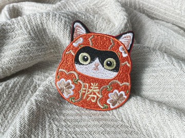 賓士 刺繡 隨身鏡/燙貼/別針 | 達摩 招財貓 電繡 布貼