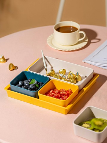 摩登主婦零食盤分格干果盤塑料防摔客廳糖果盒家用小吃水果拼盤盒