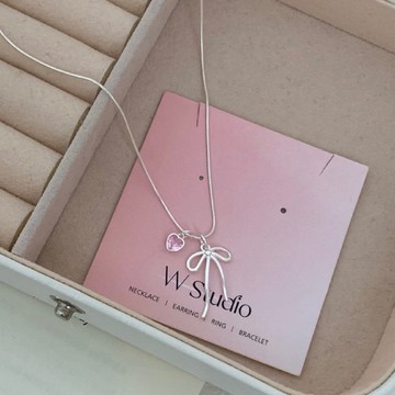 【買買鴨】純銀蝴蝶結綁帶愛心項鍊🎀 925純銀 隔日到貨 台灣現貨 項鍊 純銀項鍊 飾品 純銀飾品 簡約項鍊 首飾 免運