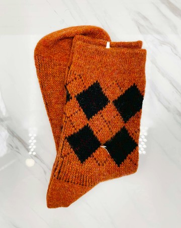 【震撼精品百貨】日本精品百貨~日本羊毛襪子(22~24CM)橘黑格*73664