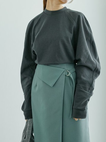 特色抓摺袖設計上衣(FC37L1C0180) - Te chichi