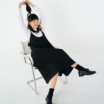 細肩帶連衣裙 - 黑色