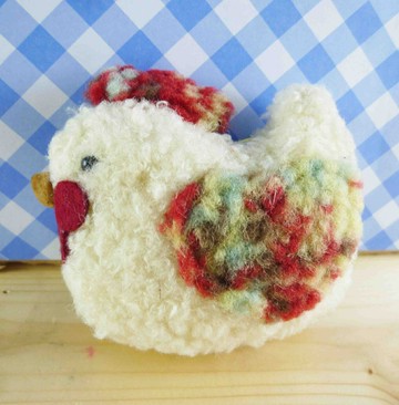 【震撼精品百貨】捲毛雞-造型別針-米色 震撼日式精品百貨