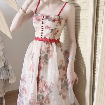 氣質別致輕熟風2022春夏新款收腰法式設計感小眾碎花吊帶連衣裙女