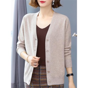 羊毛針織開衫女士寬松毛衣秋冬雞心V領羊絨外套大碼媽媽春裝上衣